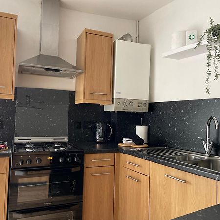 Flat 1 Apartman Lampeter Kültér fotó