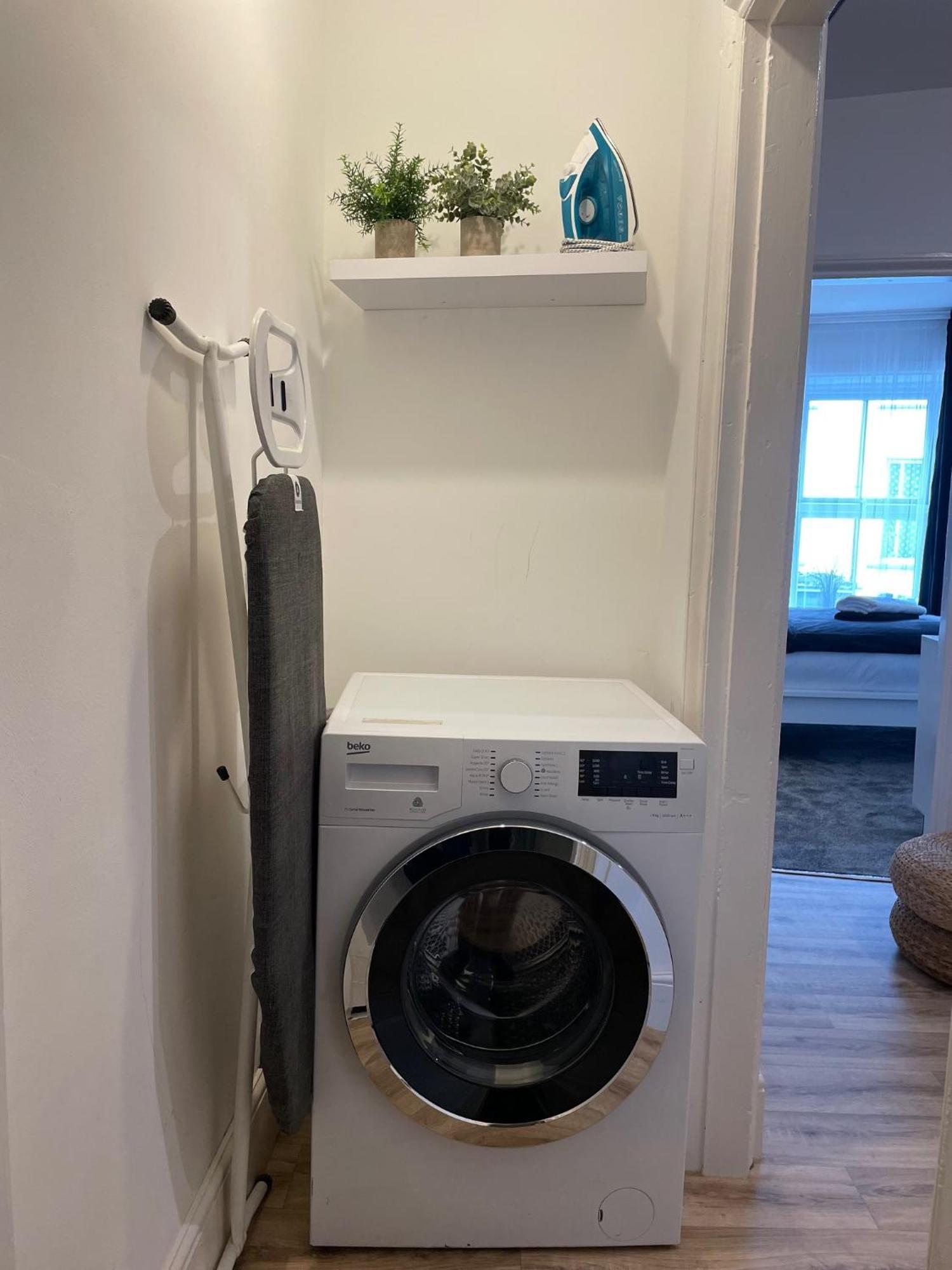 Flat 1 Apartman Lampeter Kültér fotó